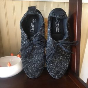 Size 41 (9M) Arcopedico LS Knit upper slipon shoes